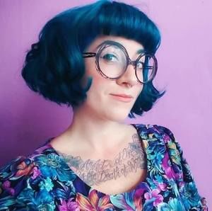 Meet your Posher, Amelia